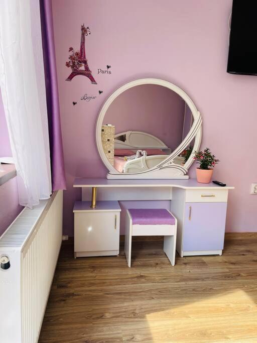 Lavender Luxury Apartment Oradea Dış mekan fotoğraf