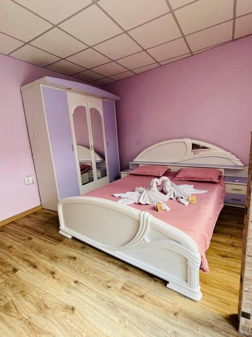 Lavender Luxury Apartment Oradea Dış mekan fotoğraf