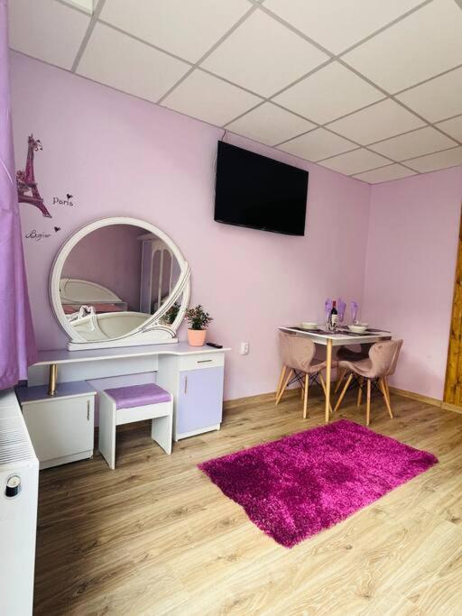 Lavender Luxury Apartment Oradea Dış mekan fotoğraf